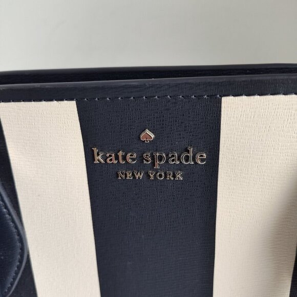 Kate Spade Darcy Pond Navy/White Crossbody Handbag - Picture 4 of 7